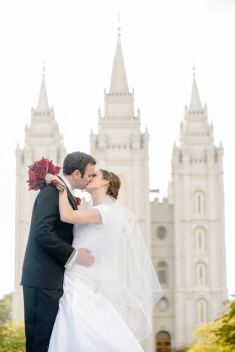 EK-Studios-Utah-Wedding-Photographers-SLC-Temple-wedding029-Blog(pp_w480_h720)