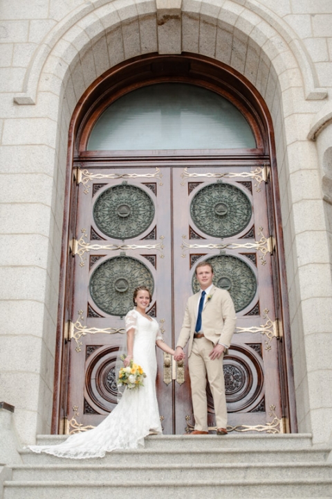 SLC-Temple-wedding-Vista-Room-Cedar-Hills-Golf-course-Utah-wedding-photographer-16(pp_w480_h720)