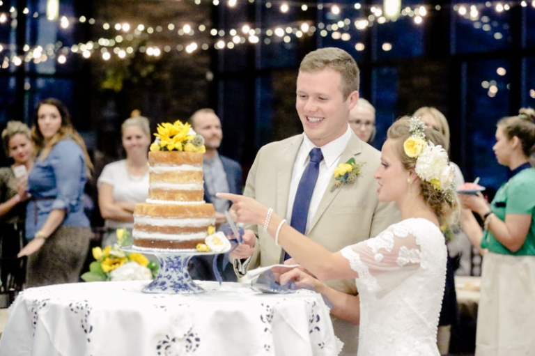 SLC-Temple-wedding-Vista-Room-Cedar-Hills-Golf-course-Utah-wedding-photographer-78(pp_w768_h511)