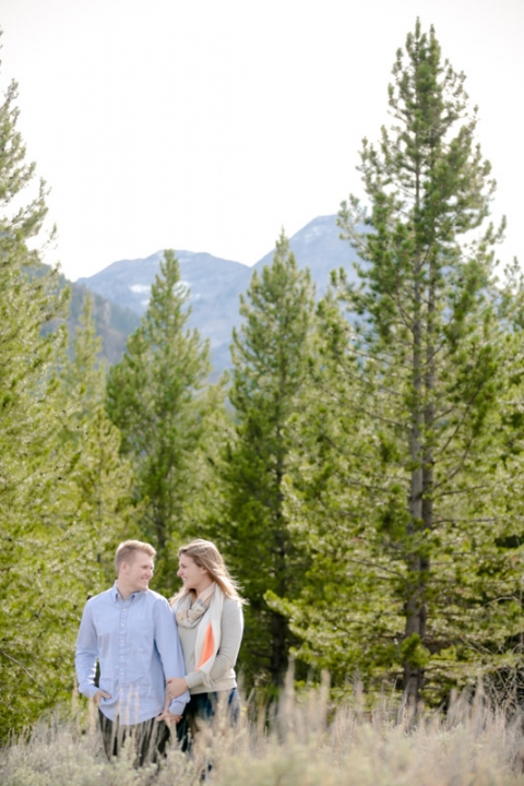 EK-Studios-Utah-Wedding-Photographers-Engagements-in-the-mountains013-Blog(pp_w480_h720)