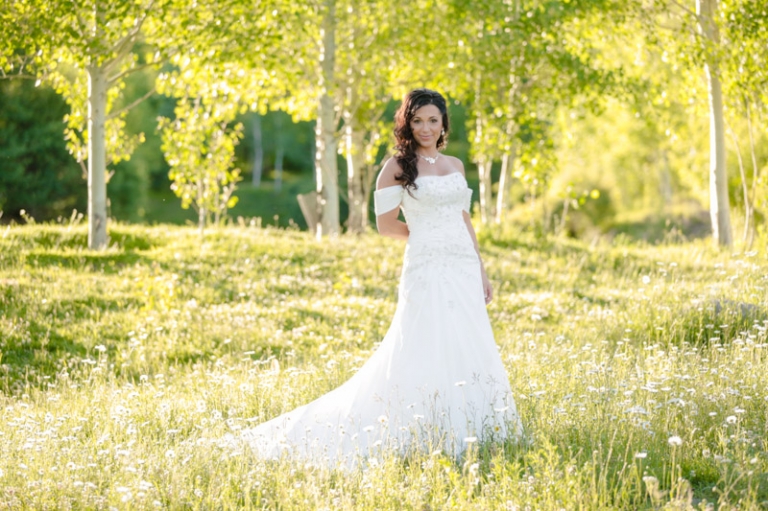 EK-Studios-Utah-Wedding-Photographers-red-cliff-ranch-heber-bridals-with-horse018-Blog(pp_w768_h511)