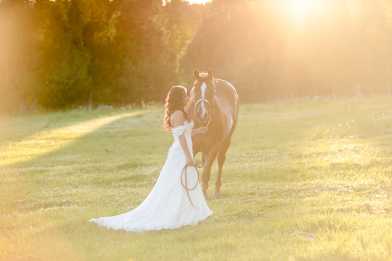 EK-Studios-Utah-Wedding-Photographers-red-cliff-ranch-heber-bridals-with-horse024-Blog(pp_w768_h511)