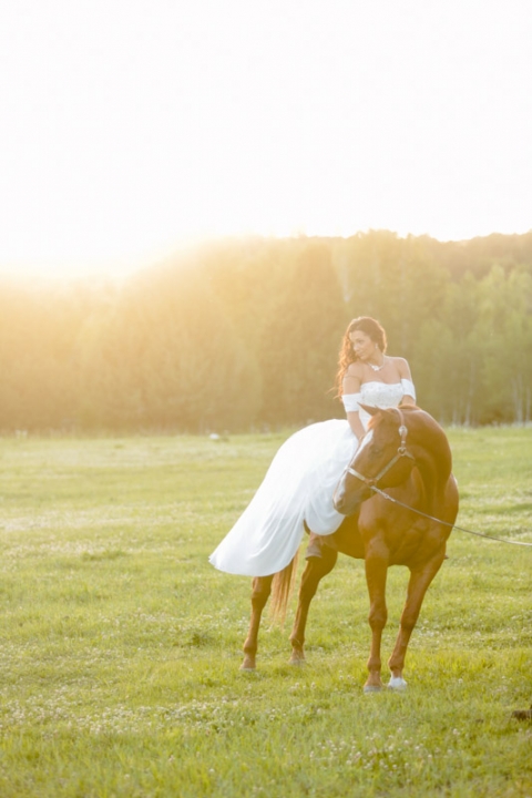 EK-Studios-Utah-Wedding-Photographers-red-cliff-ranch-heber-bridals-with-horse025-Blog(pp_w480_h720)