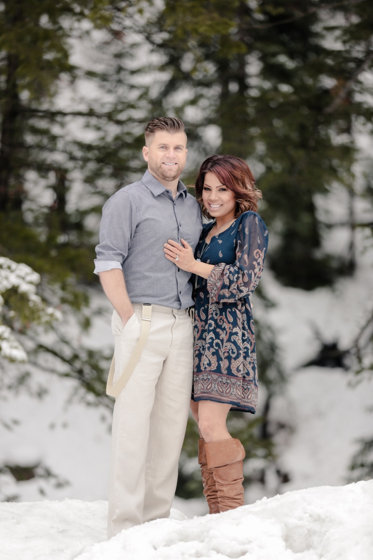 EK-Studios-Utah-Wedding-Photographers-Winter-engagements004-Blog(pp_w768_h1152)