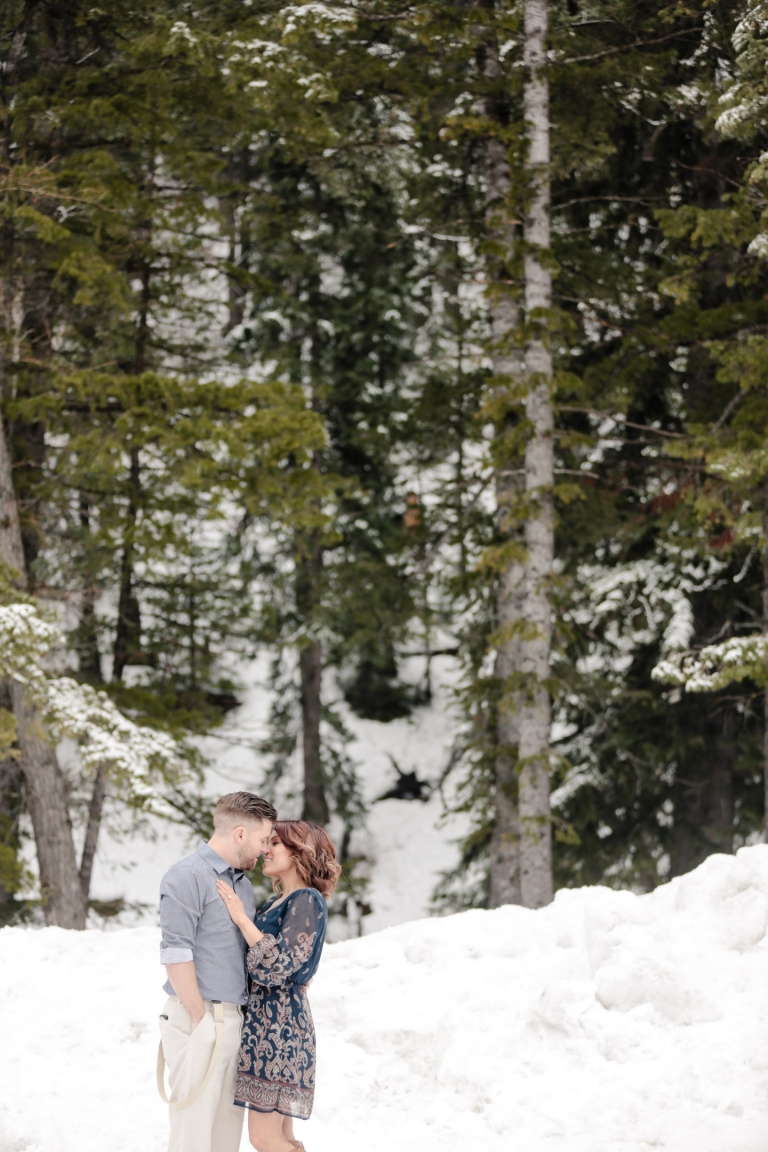 EK-Studios-Utah-Wedding-Photographers-Winter-engagements007-Blog(pp_w768_h1152)