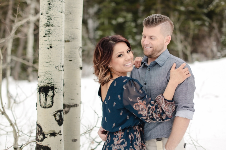 EK-Studios-Utah-Wedding-Photographers-Winter-engagements014-Blog(pp_w768_h512)