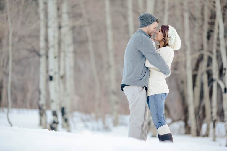 EK-Studios-Utah-Wedding-Photographers-Winter-engagements021-Blog(pp_w768_h512)