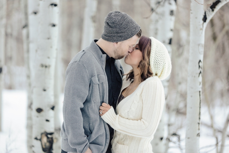 EK-Studios-Utah-Wedding-Photographers-Winter-engagements023-Blog(pp_w768_h512)