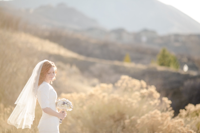 EK-Studios-Utah-Wedding-Photographers-Draper-Temple-Wedding-Bridals003-Blog(pp_w768_h512)
