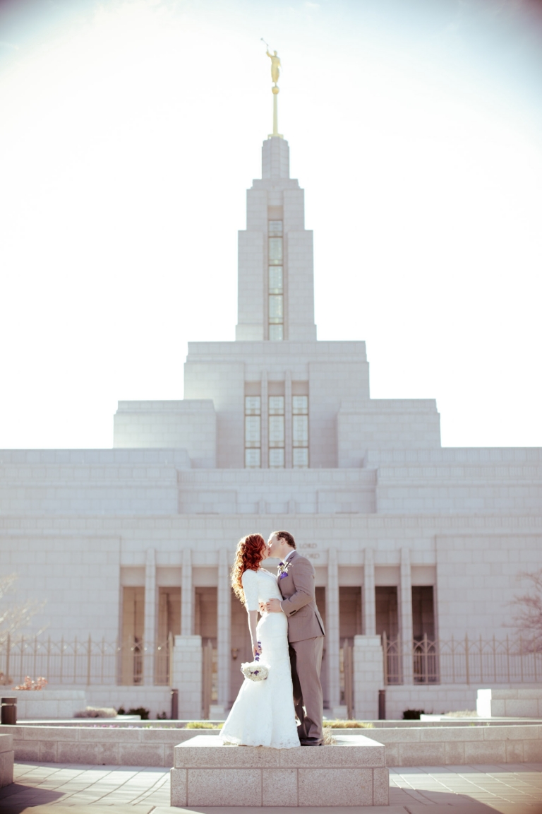 EK-Studios-Utah-Wedding-Photographers-Draper-Temple-Wedding-Bridals040-Blog(pp_w768_h1152)