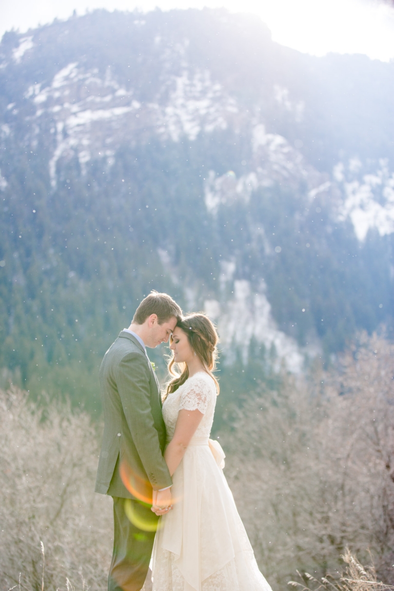 EK-Studios-Utah-Wedding-Photographers-Vintage-Wedding-Dress-Mountain-bridals006-Blog(pp_w768_h1152)