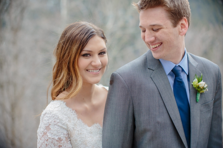 EK-Studios-Utah-Wedding-Photographers-Vintage-Wedding-Dress-Mountain-bridals013-Blog(pp_w768_h512)