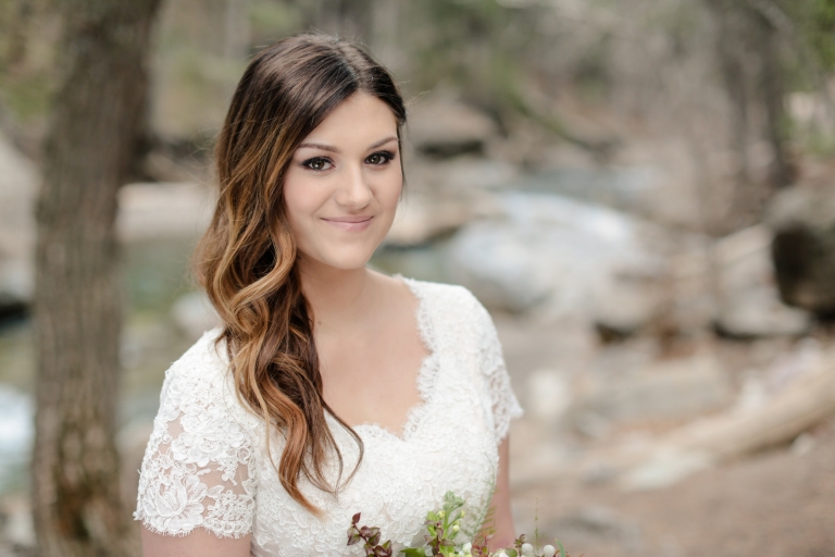 EK-Studios-Utah-Wedding-Photographers-Vintage-Wedding-Dress-Mountain-bridals028-Blog(pp_w768_h512)