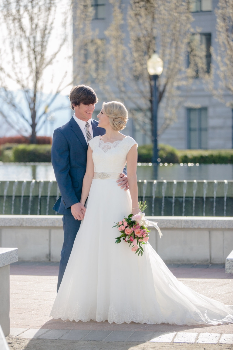 EK-Studios-Utah-Wedding-Photographers-Classy-Bridals-lace-dress-blossoms-spring005-Blog(pp_w768_h1152)