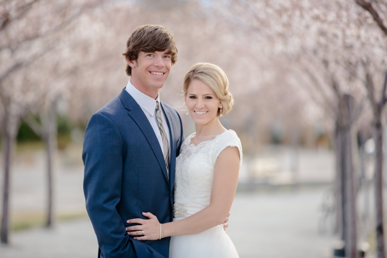 EK-Studios-Utah-Wedding-Photographers-Classy-Bridals-lace-dress-blossoms-spring011-Blog(pp_w768_h512)