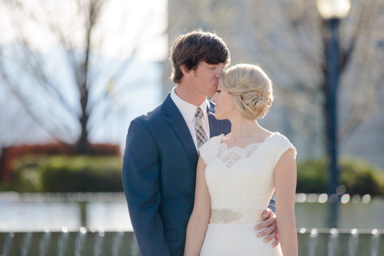 EK-Studios-Utah-Wedding-Photographers-Classy-Bridals-lace-dress-blossoms-spring018-Blog(pp_w768_h512)