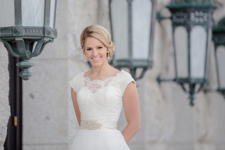 EK-Studios-Utah-Wedding-Photographers-Classy-Bridals-lace-dress-blossoms-spring030-Blog(pp_w768_h512)