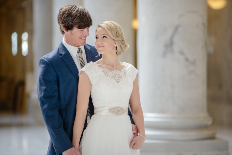 EK-Studios-Utah-Wedding-Photographers-Classy-Bridals-lace-dress-blossoms-spring036-Blog(pp_w768_h512)