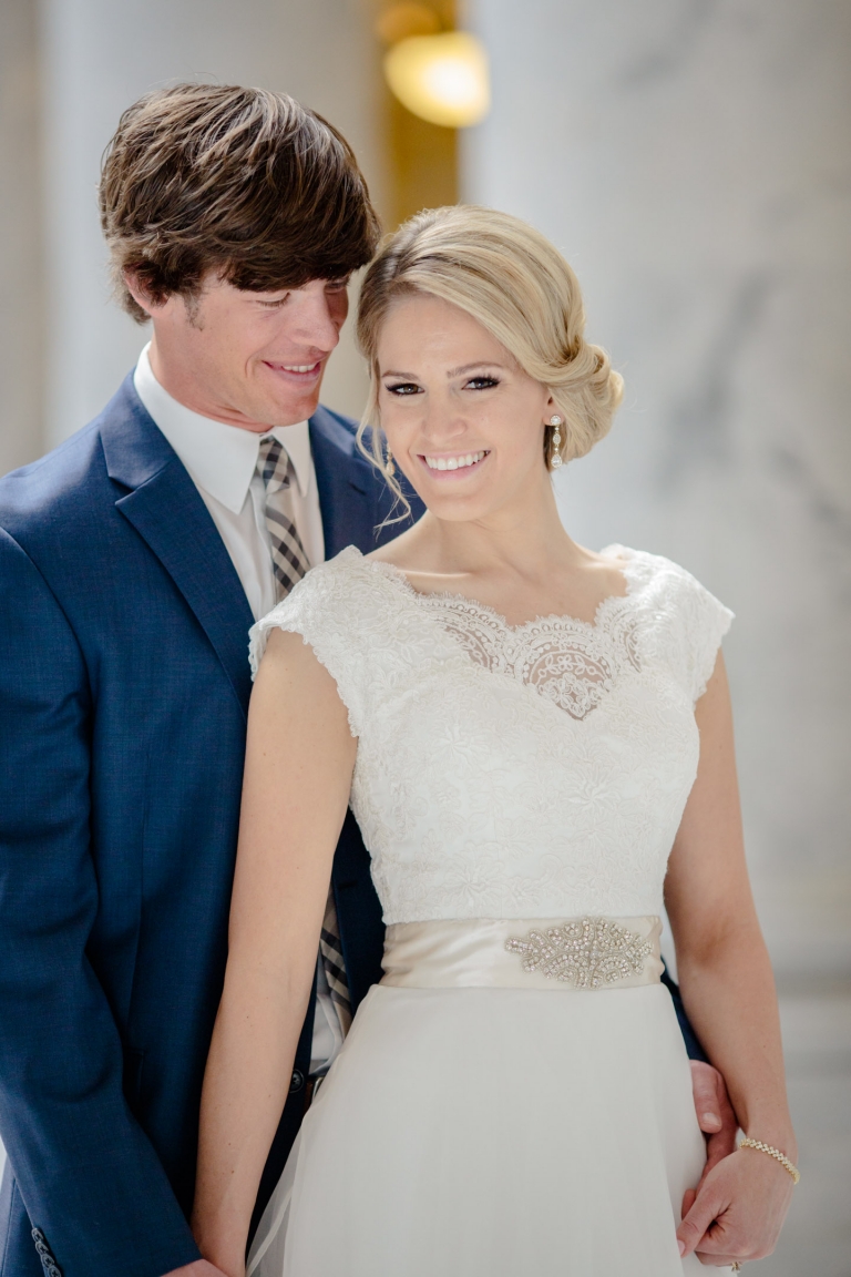EK-Studios-Utah-Wedding-Photographers-Classy-Bridals-lace-dress-blossoms-spring043-Blog(pp_w768_h1152)