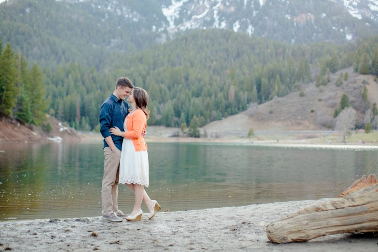 Engagements-Jenna-Matt-Utah-Wedding-Photographers-EK-Studios-Photo-Video-029(pp_w768_h512)