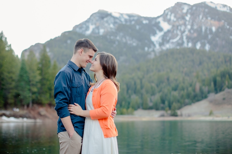 Engagements-Jenna-Matt-Utah-Wedding-Photographers-EK-Studios-Photo-Video-031(pp_w768_h512)