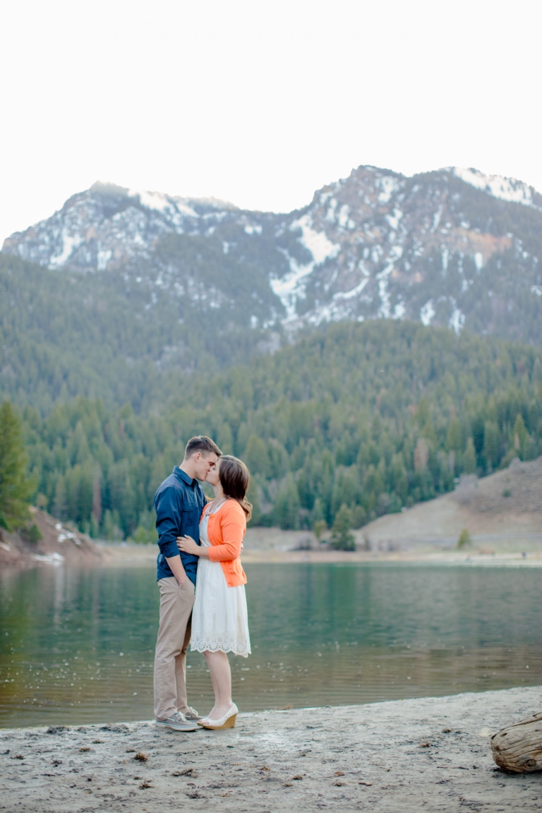 Engagements-Jenna-Matt-Utah-Wedding-Photographers-EK-Studios-Photo-Video-034(pp_w768_h1152)
