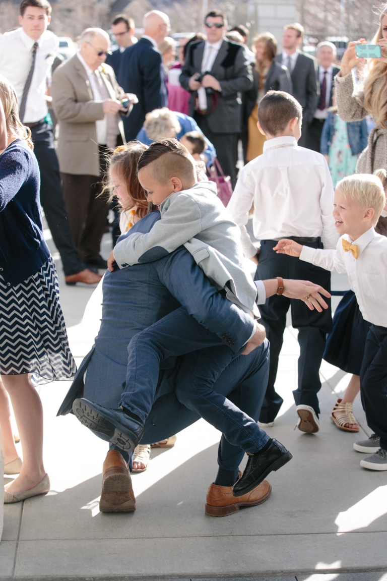 Wedding-Alyssa-Russell-draper-temple-wedding-sleepy-ridge-reception-Utah-Wedding-Photographers-EK-Studios-Photo-Video-008(pp_w768_h1152)