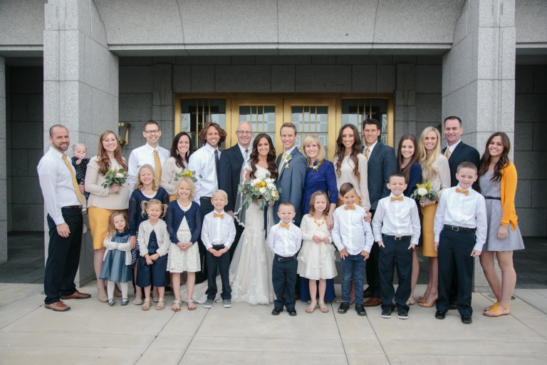 Wedding-Alyssa-Russell-draper-temple-wedding-sleepy-ridge-reception-Utah-Wedding-Photographers-EK-Studios-Photo-Video-014(pp_w768_h512)