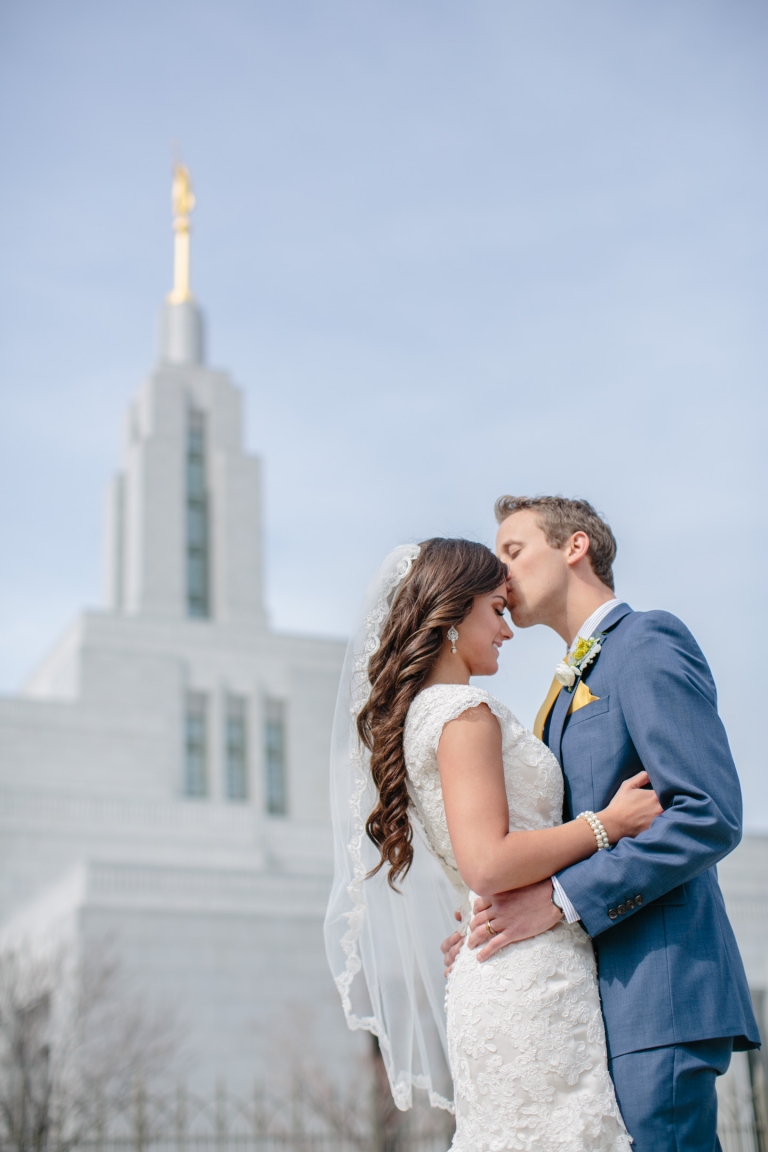 Wedding-Alyssa-Russell-draper-temple-wedding-sleepy-ridge-reception-Utah-Wedding-Photographers-EK-Studios-Photo-Video-020(pp_w768_h1152)