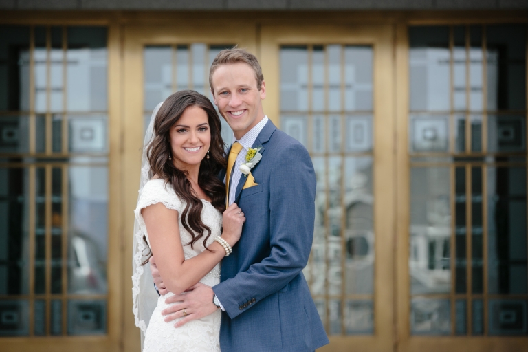 Wedding-Alyssa-Russell-draper-temple-wedding-sleepy-ridge-reception-Utah-Wedding-Photographers-EK-Studios-Photo-Video-022(pp_w768_h512)