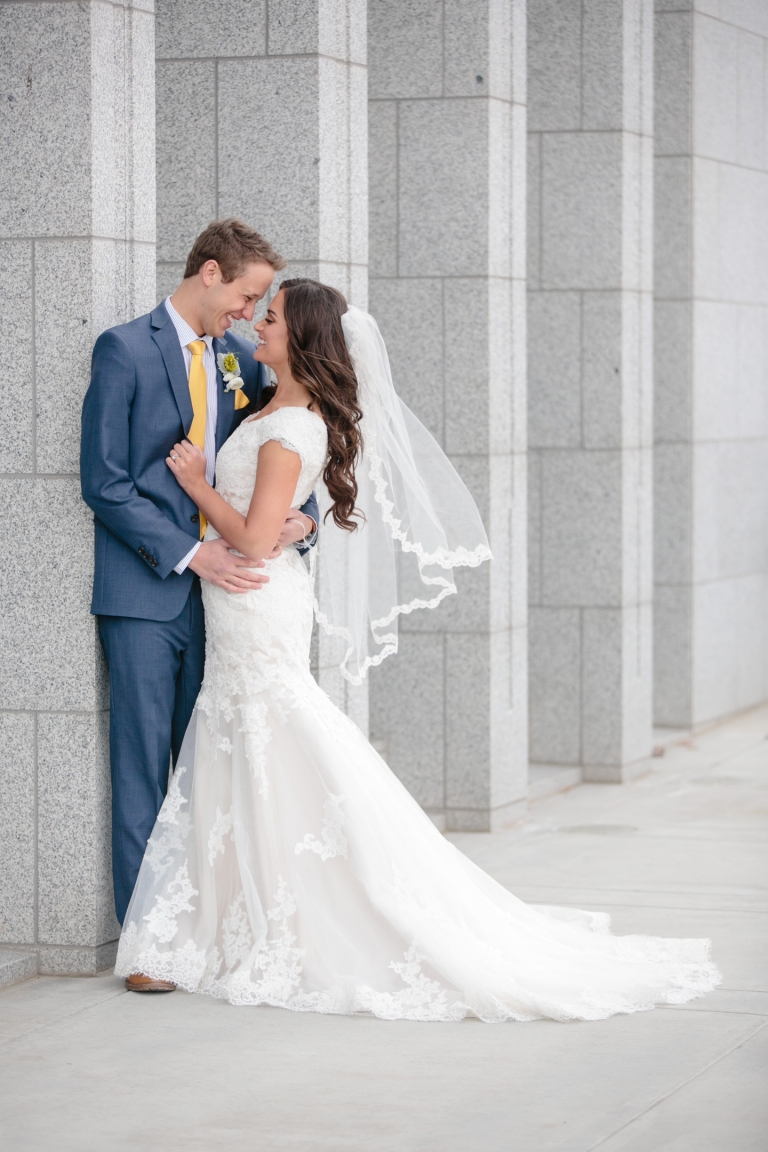 Wedding-Alyssa-Russell-draper-temple-wedding-sleepy-ridge-reception-Utah-Wedding-Photographers-EK-Studios-Photo-Video-027(pp_w768_h1152)