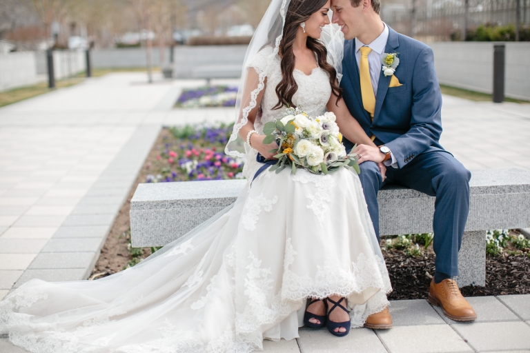 Wedding-Alyssa-Russell-draper-temple-wedding-sleepy-ridge-reception-Utah-Wedding-Photographers-EK-Studios-Photo-Video-028(pp_w768_h512)