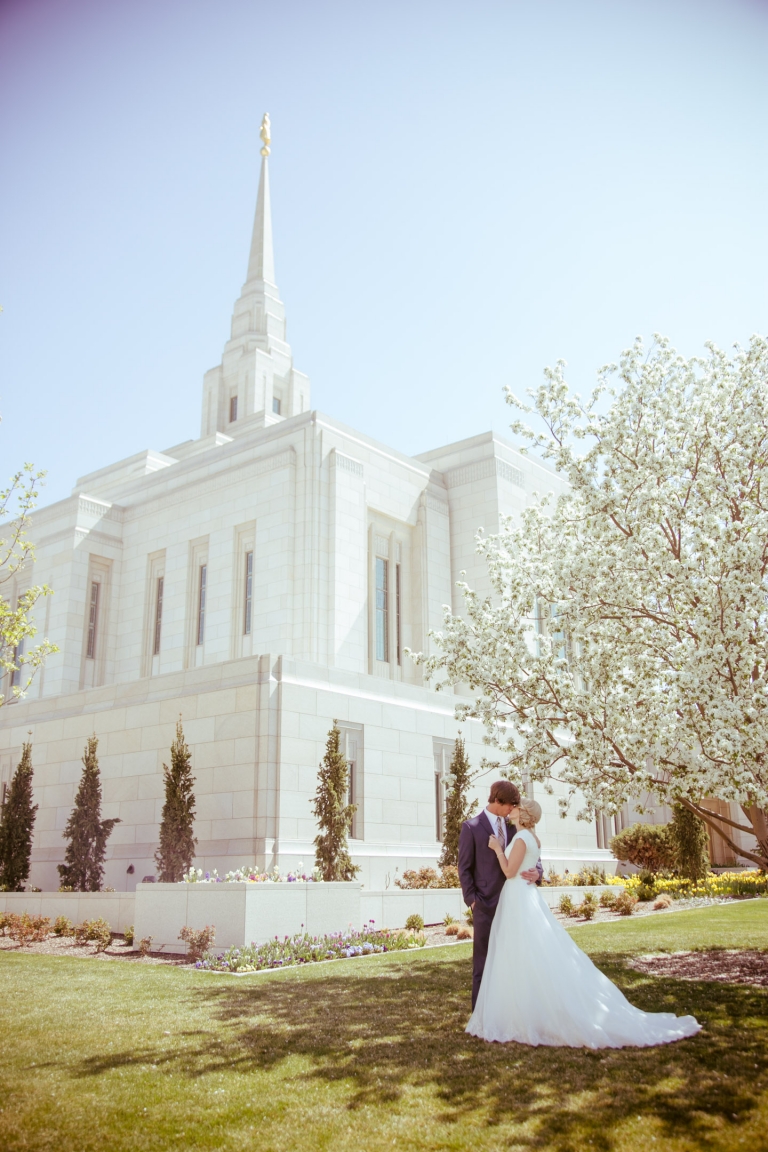 EK-Studios-Utah-Wedding-Photographers-Ogden-Temple-wedding021-Blog(pp_w768_h1152)