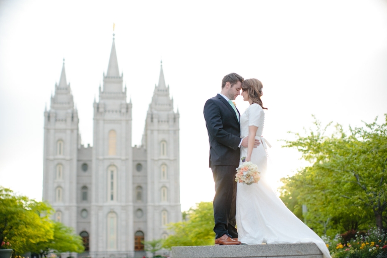 EK-Studios-Utah-Wedding-Photographers-Salt-Lake-Temple-Bridals-Utah-photography011-Blog(pp_w768_h512)