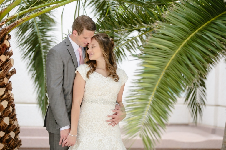 EK-Studios-Utah-Wedding-Photographers-Las-Vegas-Temple-Wedding-lds-Backyard-reception-nevada016-Blog(pp_w768_h512)
