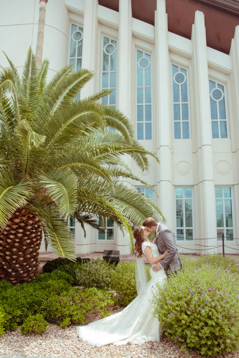 EK-Studios-Utah-Wedding-Photographers-Las-Vegas-Temple-Wedding-lds-Backyard-reception-nevada017-Blog(pp_w768_h1152)
