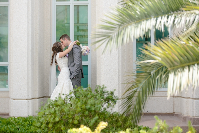 EK-Studios-Utah-Wedding-Photographers-Las-Vegas-Temple-Wedding-lds-Backyard-reception-nevada022-Blog(pp_w768_h512)