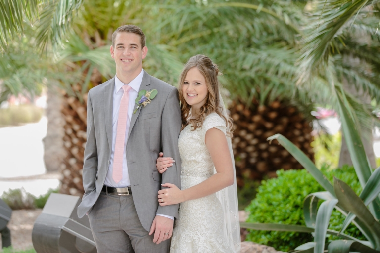 EK-Studios-Utah-Wedding-Photographers-Las-Vegas-Temple-Wedding-lds-Backyard-reception-nevada026-Blog(pp_w768_h512)