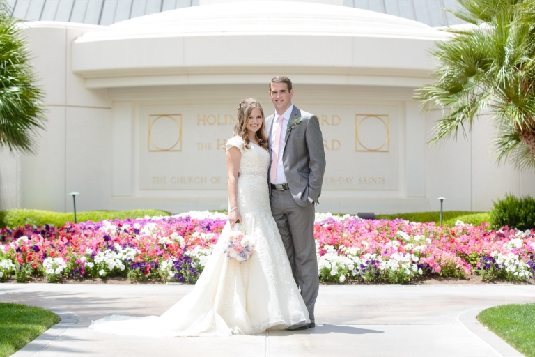 EK-Studios-Utah-Wedding-Photographers-Las-Vegas-Temple-Wedding-lds-Backyard-reception-nevada028-Blog(pp_w768_h512)