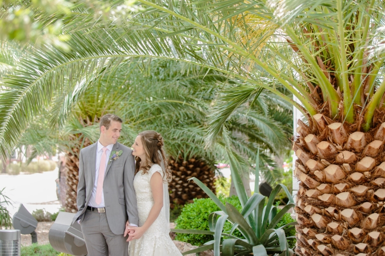 EK-Studios-Utah-Wedding-Photographers-Las-Vegas-Temple-Wedding-lds-Backyard-reception-nevada030-Blog(pp_w768_h512)
