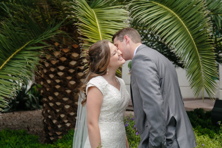 EK-Studios-Utah-Wedding-Photographers-Las-Vegas-Temple-Wedding-lds-Backyard-reception-nevada035-Blog(pp_w768_h512)