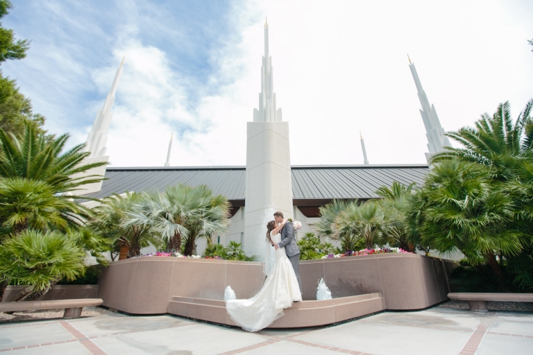 EK-Studios-Utah-Wedding-Photographers-Las-Vegas-Temple-Wedding-lds-Backyard-reception-nevada036-Blog(pp_w768_h512)