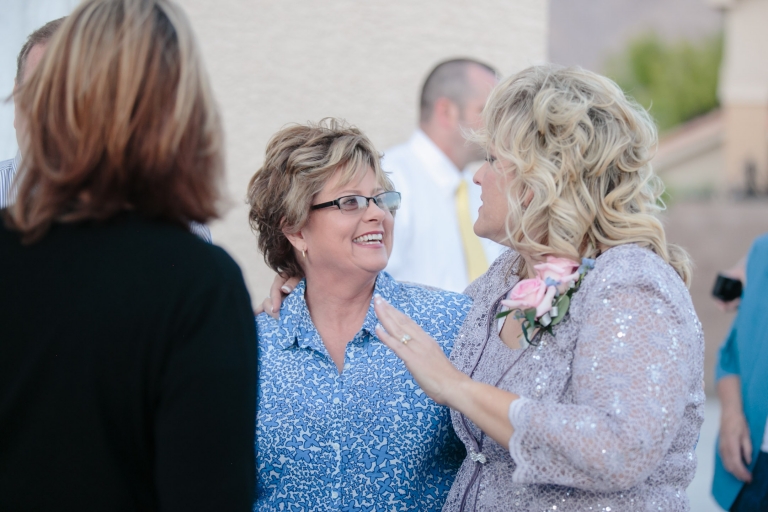 EK-Studios-Utah-Wedding-Photographers-Las-Vegas-Temple-Wedding-lds-Backyard-reception-nevada046-Blog(pp_w768_h512)