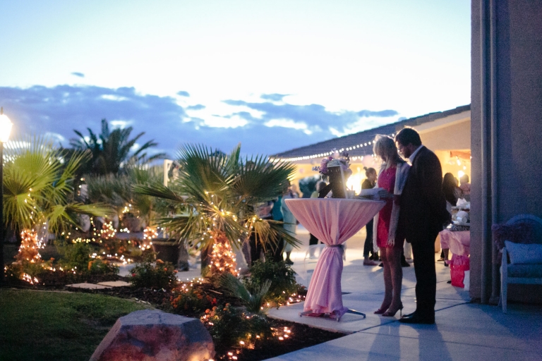 EK-Studios-Utah-Wedding-Photographers-Las-Vegas-Temple-Wedding-lds-Backyard-reception-nevada069-Blog(pp_w768_h512)