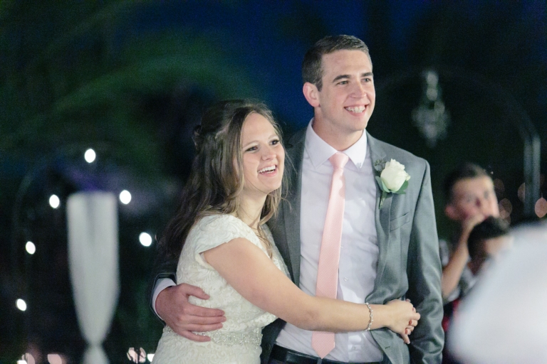 EK-Studios-Utah-Wedding-Photographers-Las-Vegas-Temple-Wedding-lds-Backyard-reception-nevada075-Blog(pp_w768_h512)