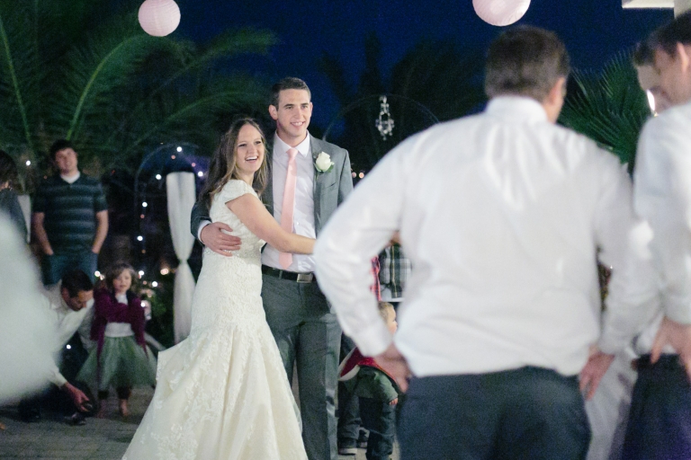 EK-Studios-Utah-Wedding-Photographers-Las-Vegas-Temple-Wedding-lds-Backyard-reception-nevada077-Blog(pp_w768_h512)
