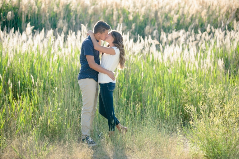 Engagements-Great-Salt-Lake-Utah-Wedding-Photographers-EK-Studios-Photo-Video-004(pp_w768_h512)