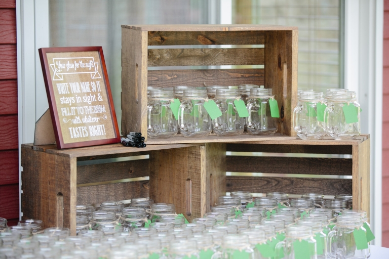 EK-Studios-Utah-Wedding-Photographers-Backyard-barn-wedding003-Blog(pp_w768_h512)