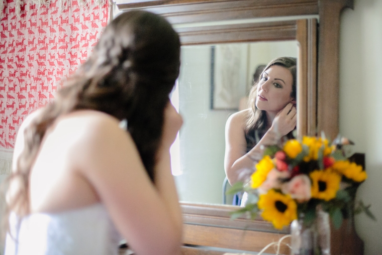 EK-Studios-Utah-Wedding-Photographers-Backyard-barn-wedding017-Blog(pp_w768_h512)