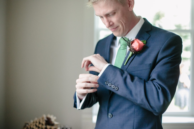 EK-Studios-Utah-Wedding-Photographers-Backyard-barn-wedding018-Blog(pp_w768_h512)